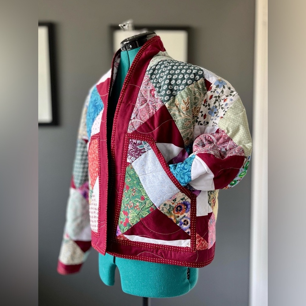 Handmade patchwork quilt cardigan, cropped shawl collar jacket, ladies' XS-M - Picture 4 of 11